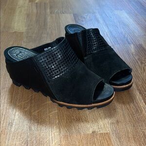 Sorel Black Suede Peep-Toe Mules